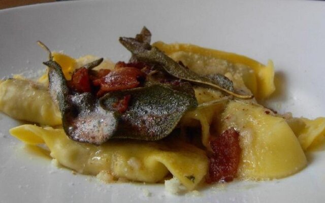 Albergo Ristorante Da Gianni Di Bertinotti G. & C.