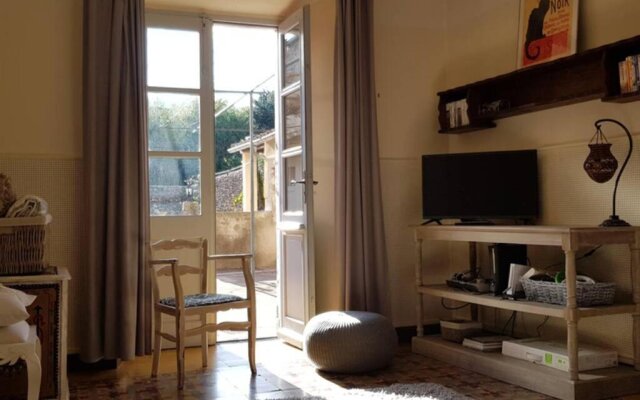 St Jean du Gard : Spacious Apartment with Use of Pool