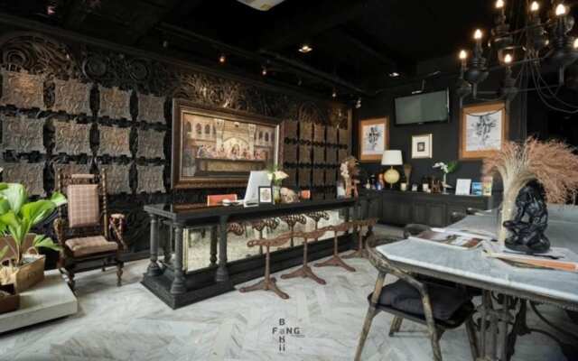 Shade House - Phuket Downtown