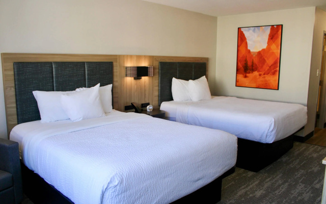 Cairn Hotel