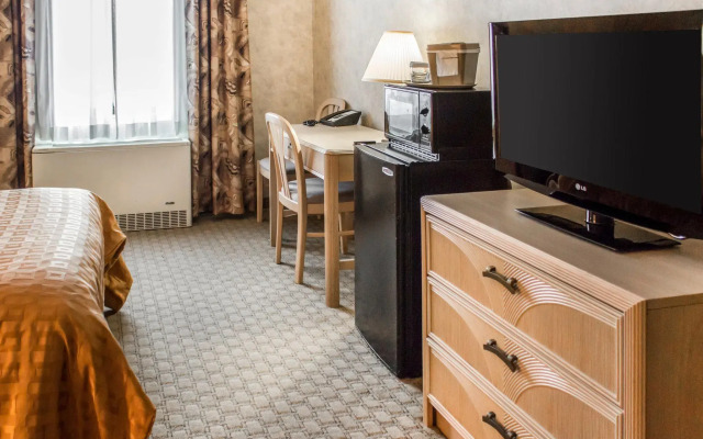 Clarion Hotel Lake Erie
