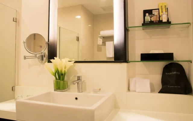 Seda Abreeza - Newly Renovated