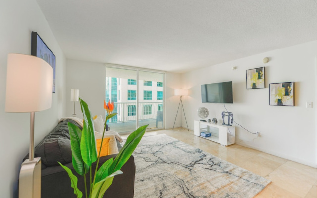Brickell Bay 3318