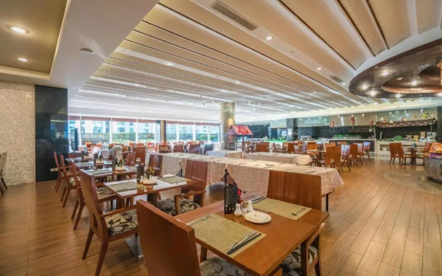 Golden Eagle Summit Hotel Kunming