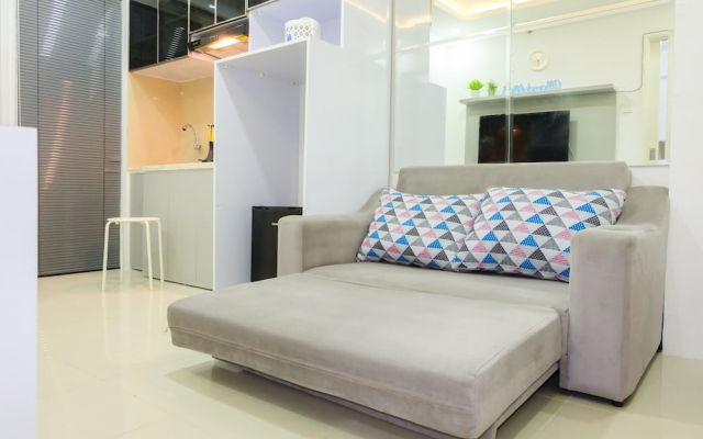 2BR for 5 Pax Bassura Apartment Next to Mall