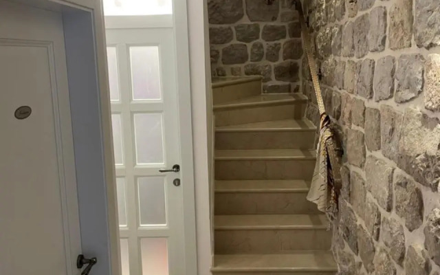 Dubrovnik Throne Suite III.