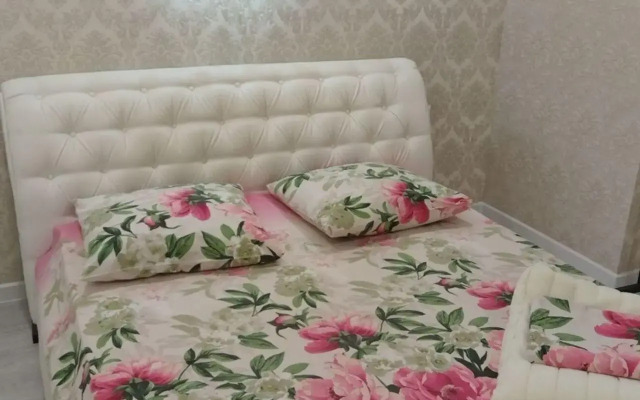 Studio apartments on Yamasheva Avenue 35