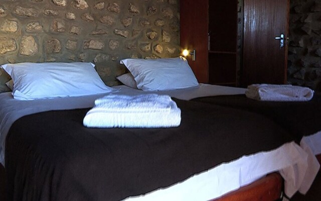 West Nest Lodge