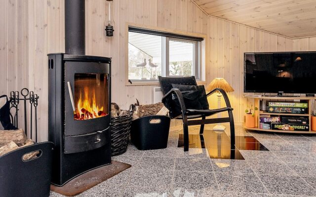 Lively Holiday Home in Ålbæk near Sea