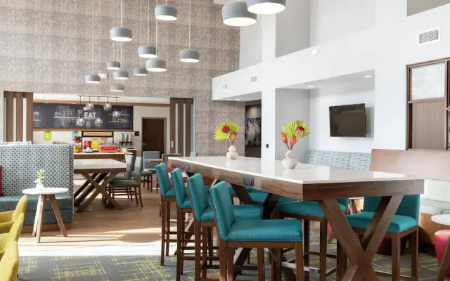 Hampton Inn By Hilton Paris