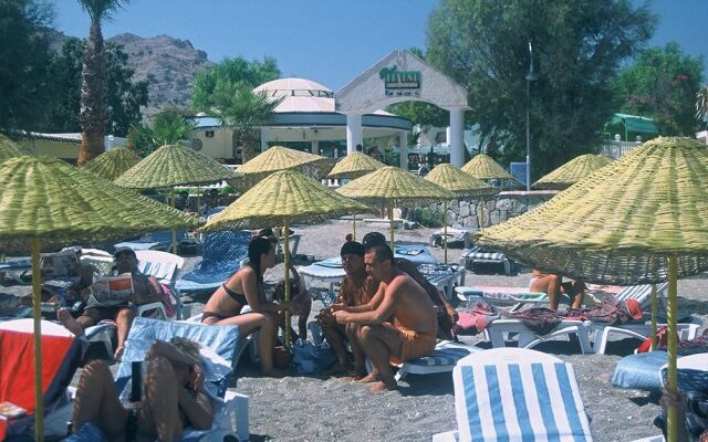 Grand Levent Hotel