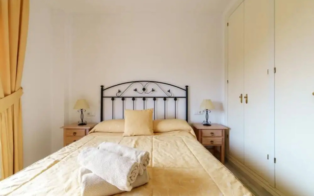 Apartment With Communal Pool in Mijas