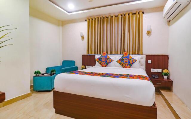 Fabhotel Rainbow Express