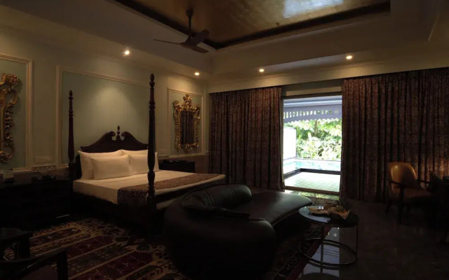 Mayfair Oasis Resort & Convention