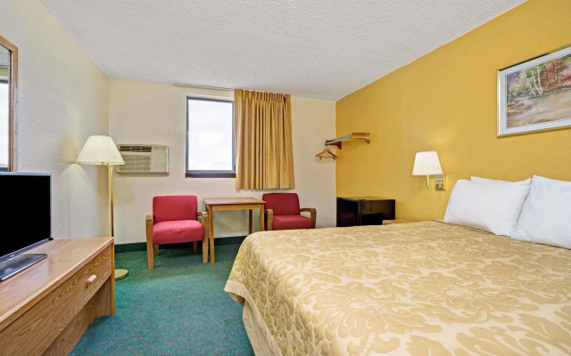 Super 8 Moorhead