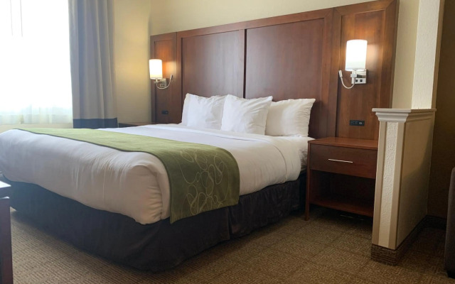Comfort Suites Peoria I-74