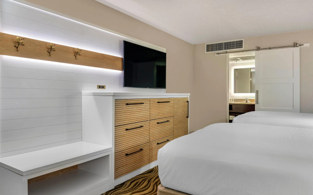 Wyndham Garden Lake Buena Vista – Disney Springs® Area