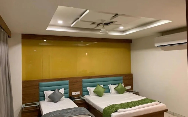 Hotel Satkar Chhatral