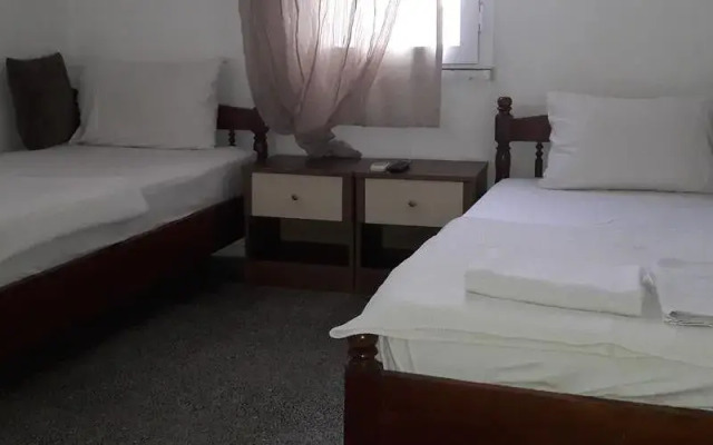 Derya Pension