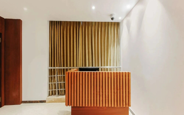 Sesha Grand By OYO Rooms