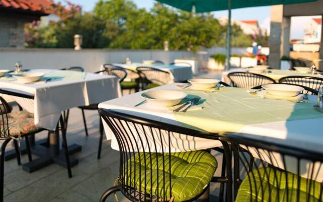 Downtown Private Rooms