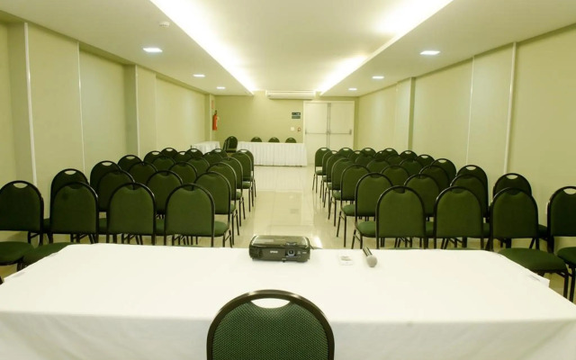 Ímpar Suítes Expominas