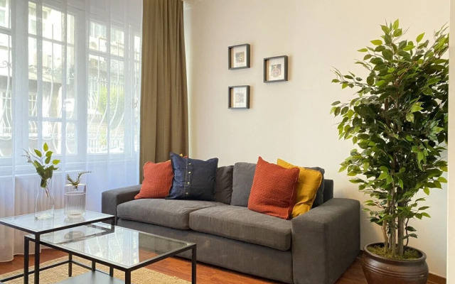 Central Flat Close to Popular Attractions in Sisli