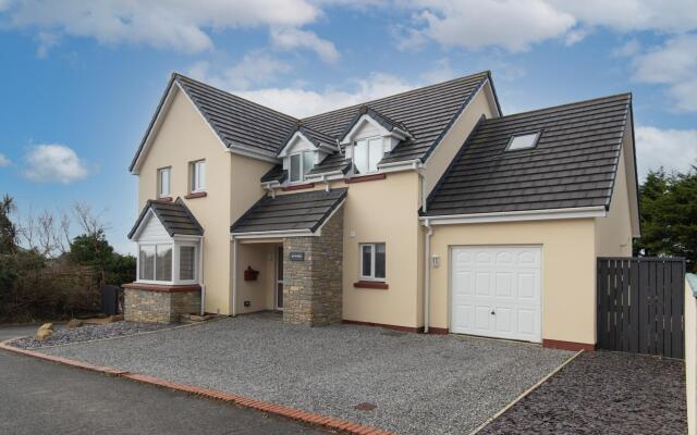 Maynor - Large Luxury House Log Burner Central Location