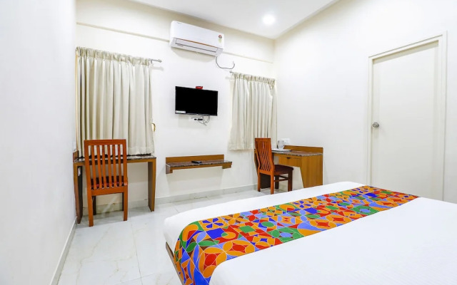 Fabhotel Sathya Comforts