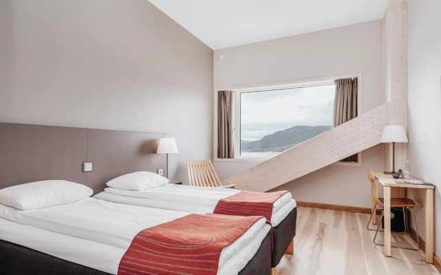 Wood Hotel by Frich's