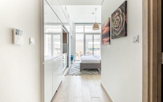 Frank Porter - Studio One