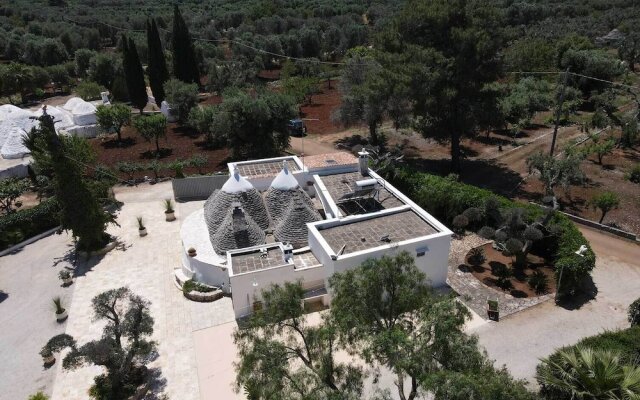 3229 Trullo Mimosa by Perle di Puglia