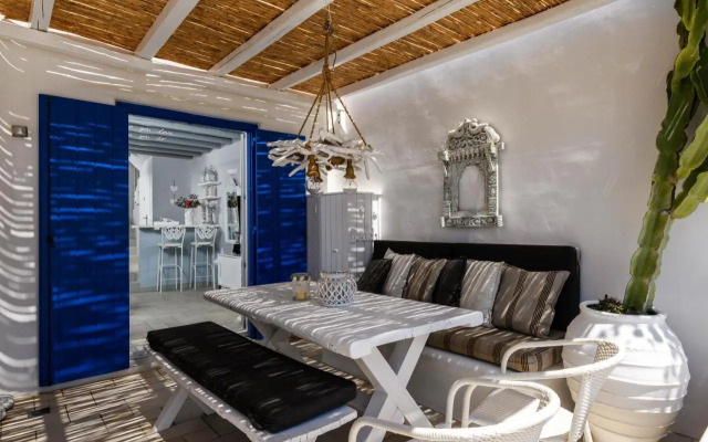 Phaedrus Living: Ornos Beach House Mykonos