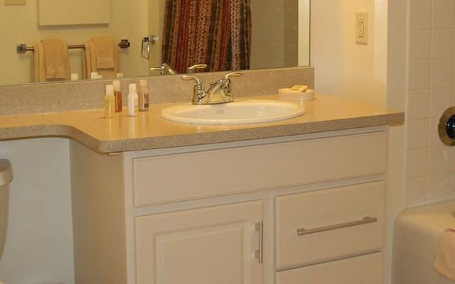 Oakwood at Hartford 21