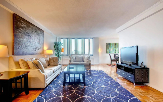 Global Luxury Suites at the Commonwealth