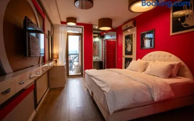 Piazza Boutique Hotel