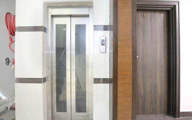 Capital O 10540 Hotel JD Residency