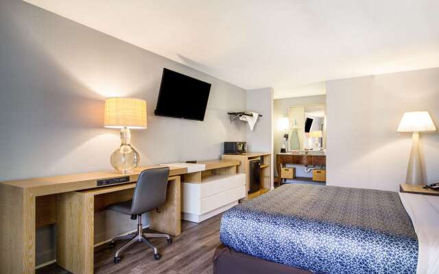 Suburban Studios Brunswick I-95