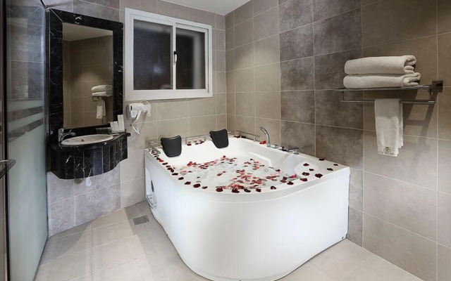 Towlan Suites 3