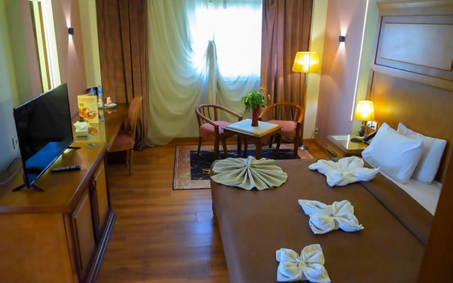 Cleopatra Hotel