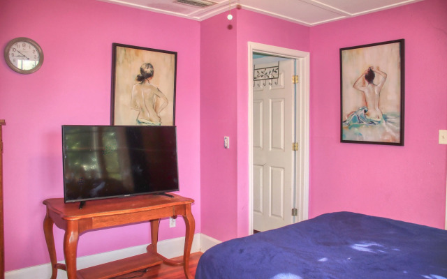 Shaded Beachtown Vacation Estate (102-22)