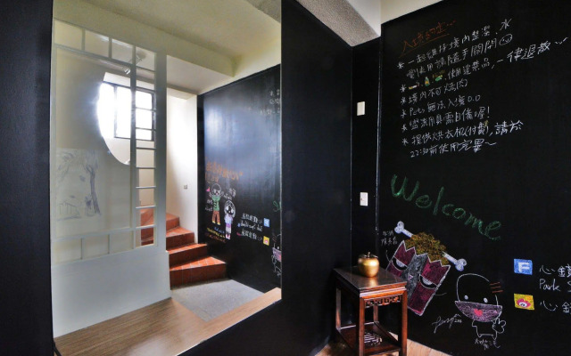 DF Park Space Hostel