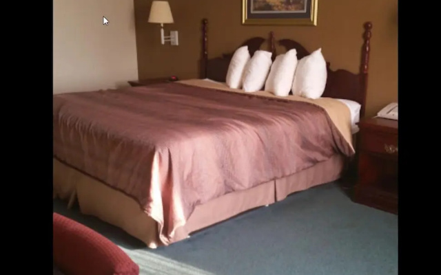 Best Western Collins Inn & Suites