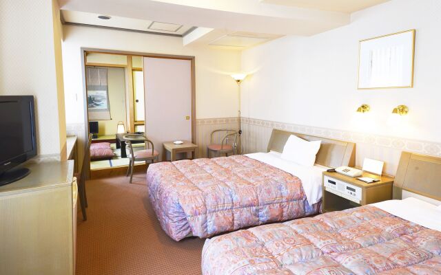 Takayama Green Hotel