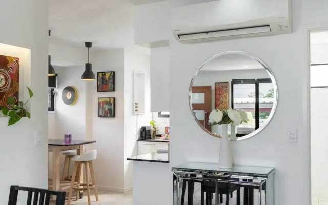 Sophisticated 2-bed Home With Alfresco Dining