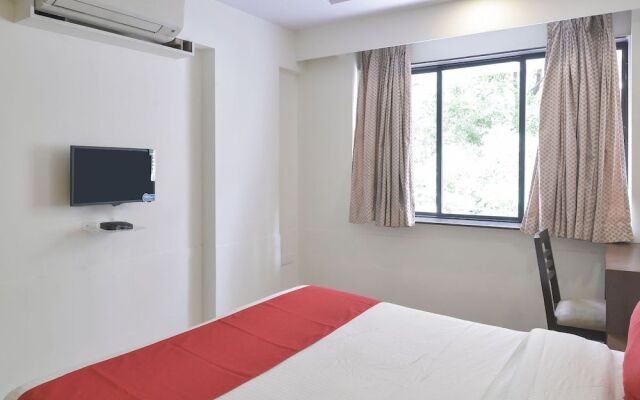 OYO Flagship 17165 Ace Residency Marol