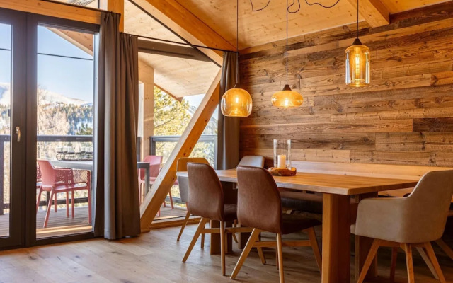 Natural Chalet With Sauna and hot tub