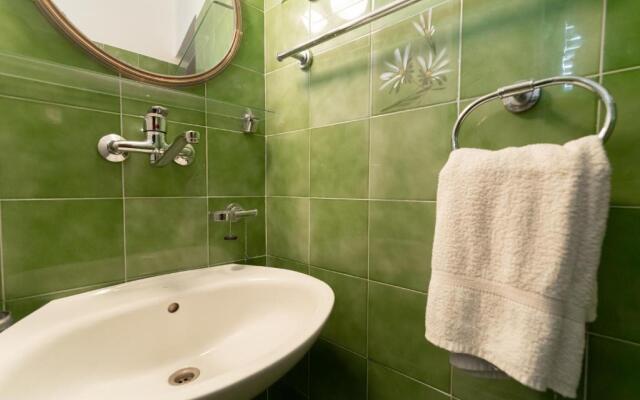 Charming 1-bedroom Apartment Sonia, Sleeps 4