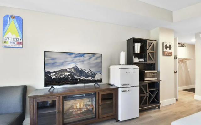 Shadow Ridge by Luxury Mountain Destinat