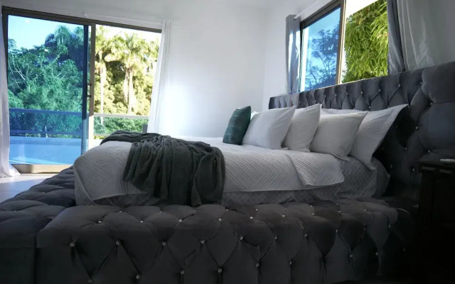 Villa Pravda Guerra 4BR 6BDS 12PAX